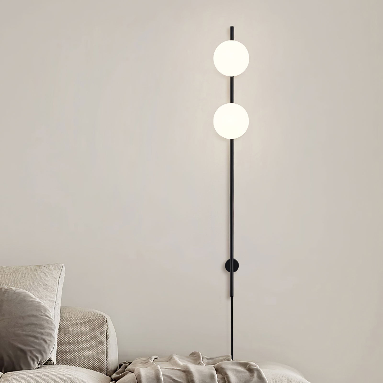 houseof-plug-in-wall-light-anzaz-Black-4