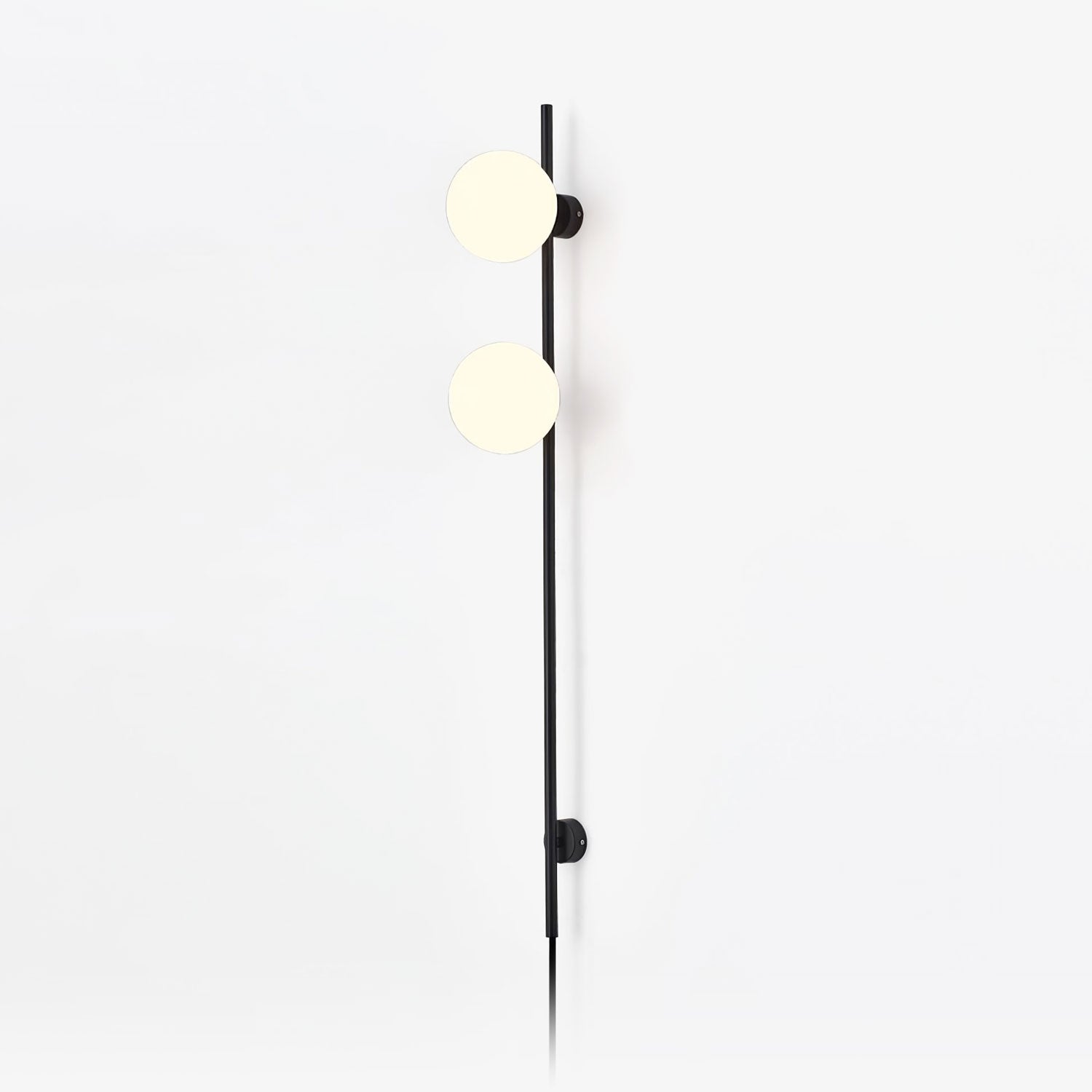 houseof-plug-in-wall-light-anzaz-Black-1