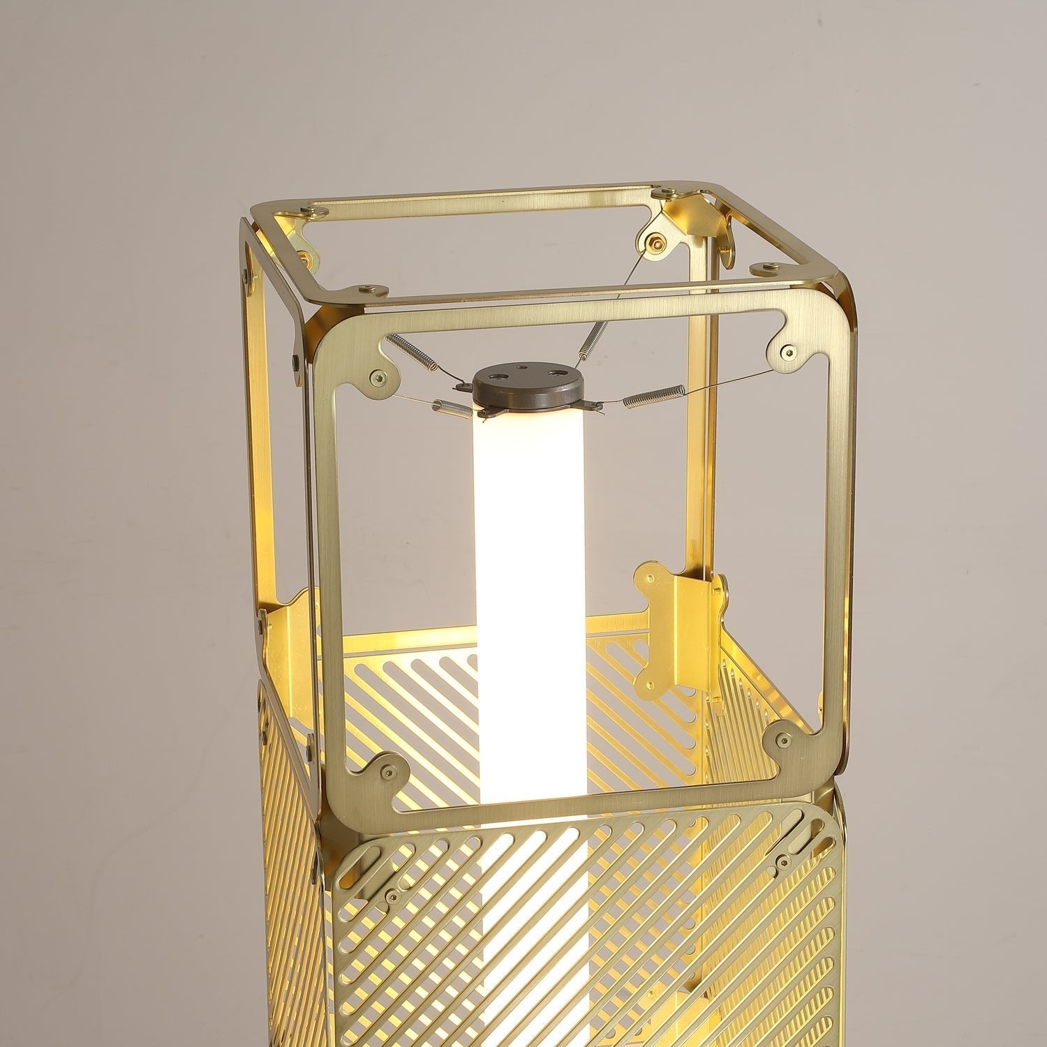 hyperqube-floor-lamp-anzaz--15