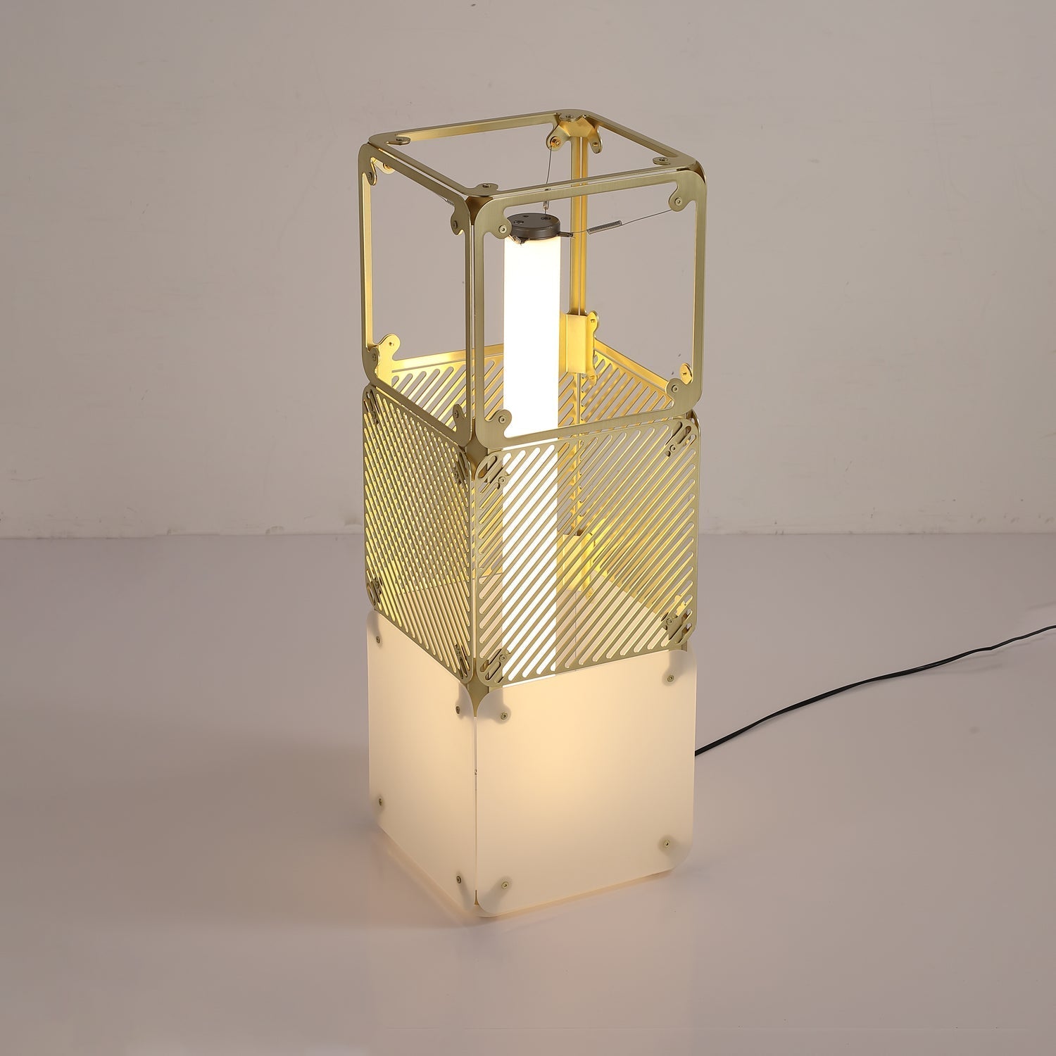 hyperqube-floor-lamp-anzaz--9