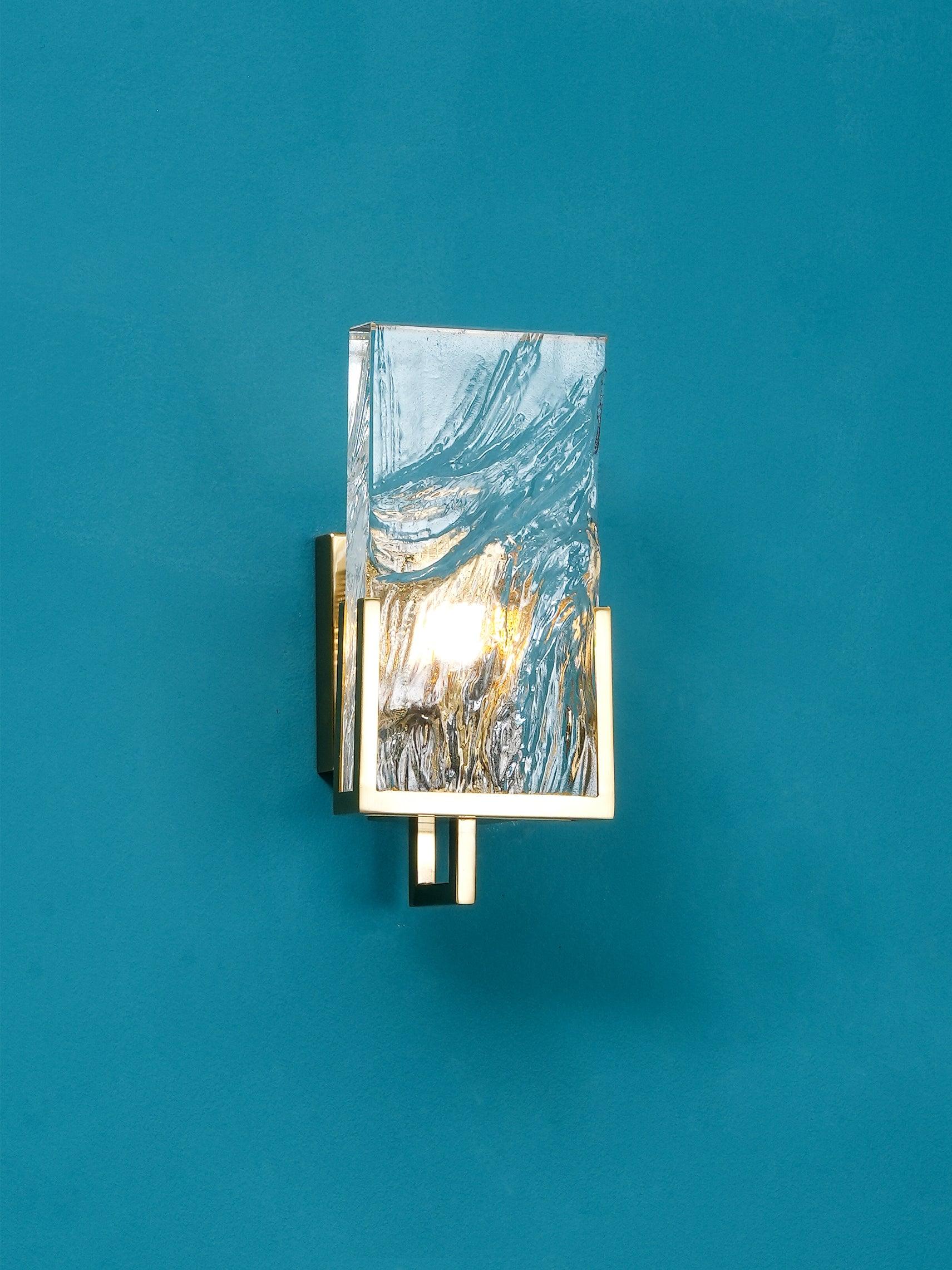 ice-crystal-wall-lamp-anzaz--9