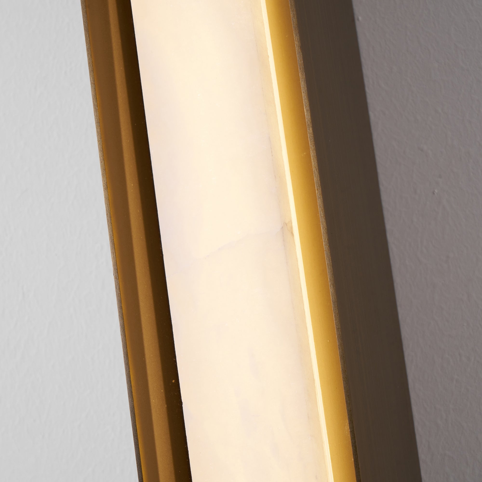 isolde-alabaster-wall-sconce-anzaz--38