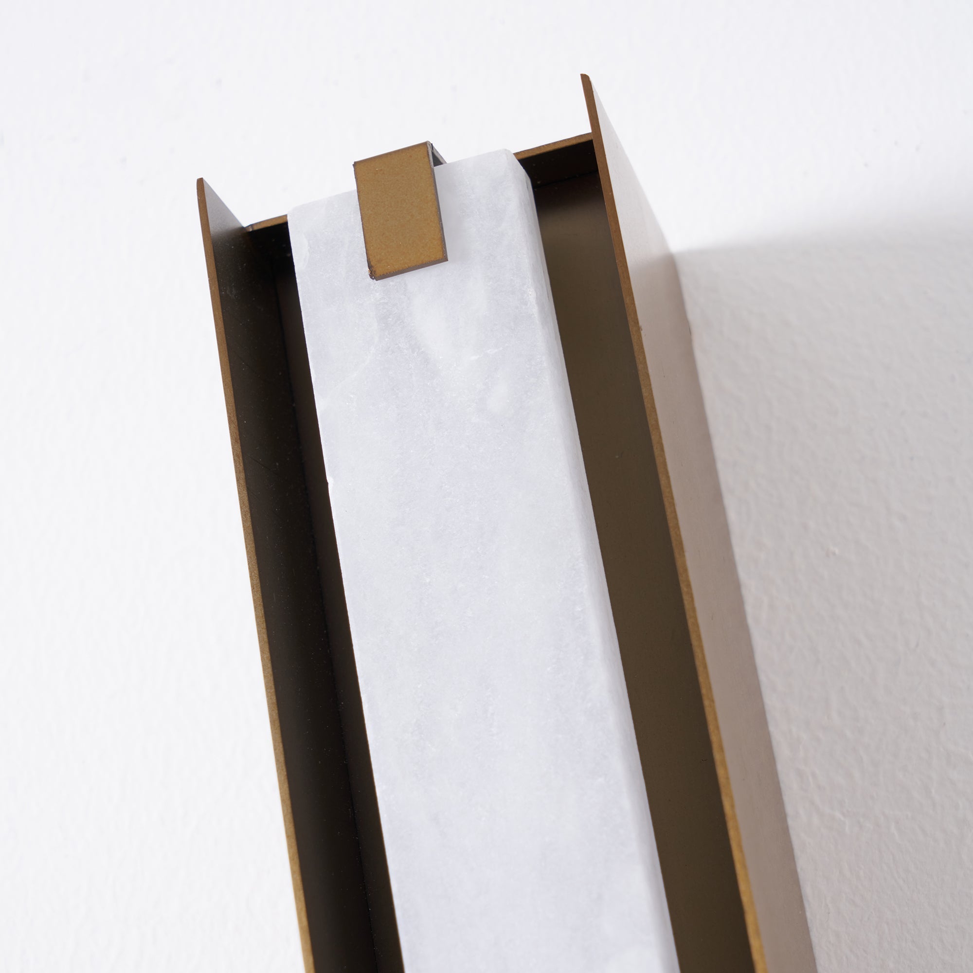 isolde-alabaster-wall-sconce-anzaz--39