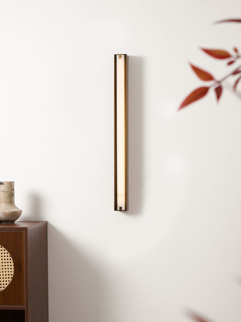 isolde-alabaster-wall-sconce-anzaz--5