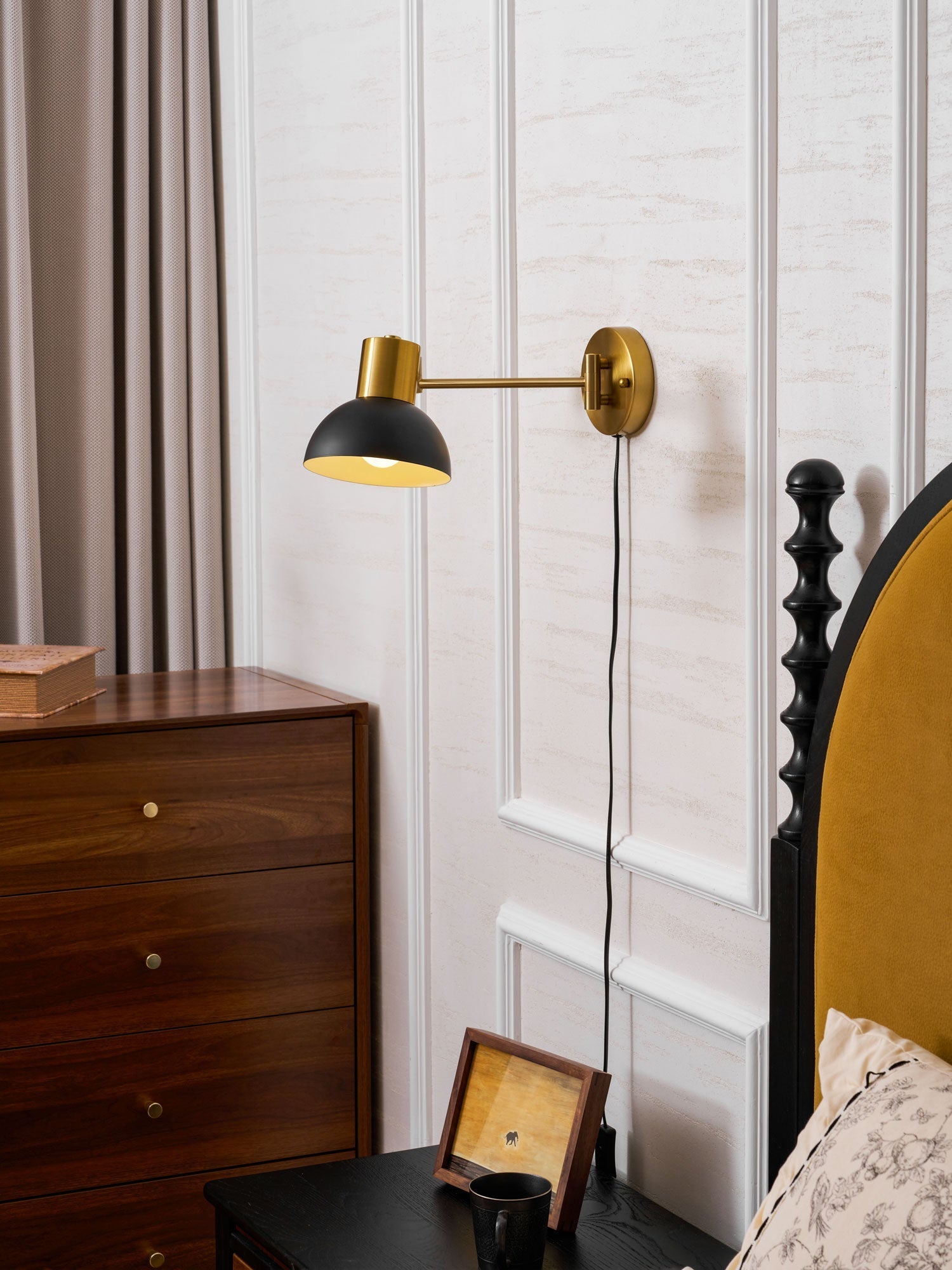 adjustable-arm-plug-in-wall-lamp-anzaz--40