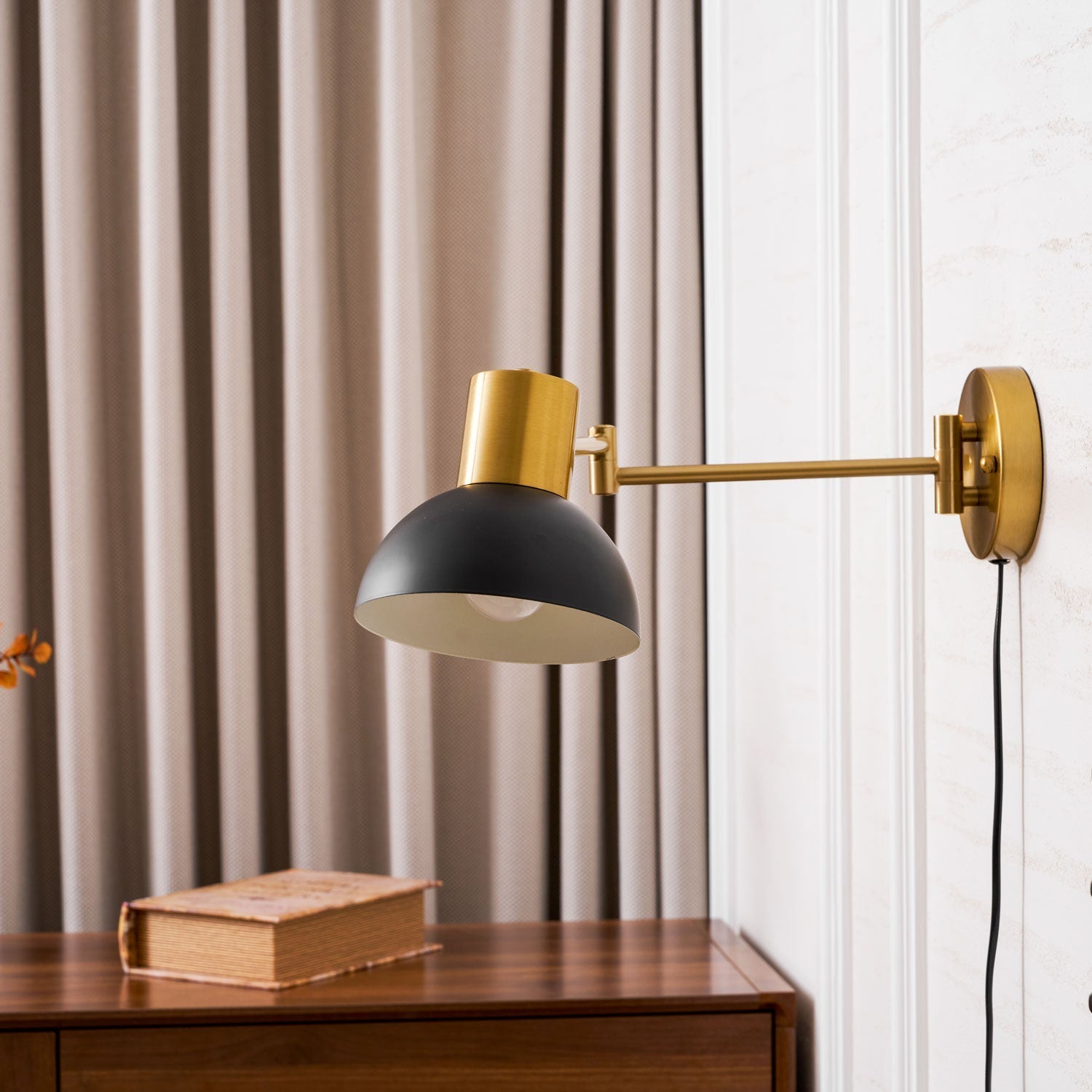 adjustable-arm-plug-in-wall-lamp-anzaz--37