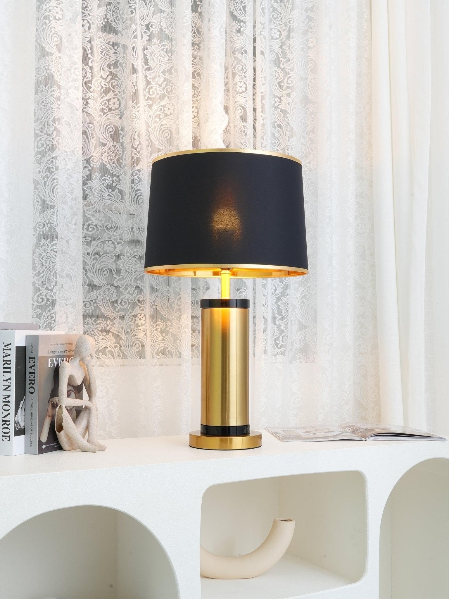 jaspar-table-lamp-anzaz-Gold+White-5
