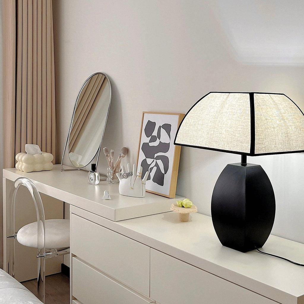 javier-black-table-lamp-anzaz--8
