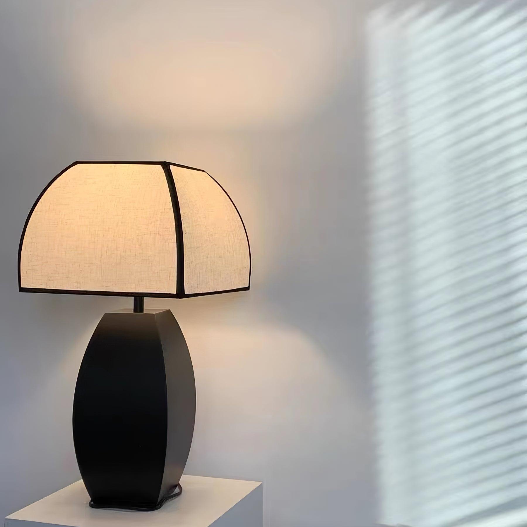 javier-black-table-lamp-anzaz--11