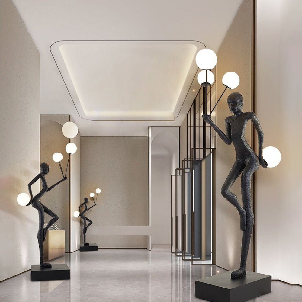 juggling-sculptor-floor-lamp-anzaz-Gold-5