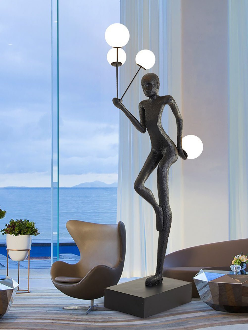 juggling-sculptor-floor-lamp-anzaz-Black-2