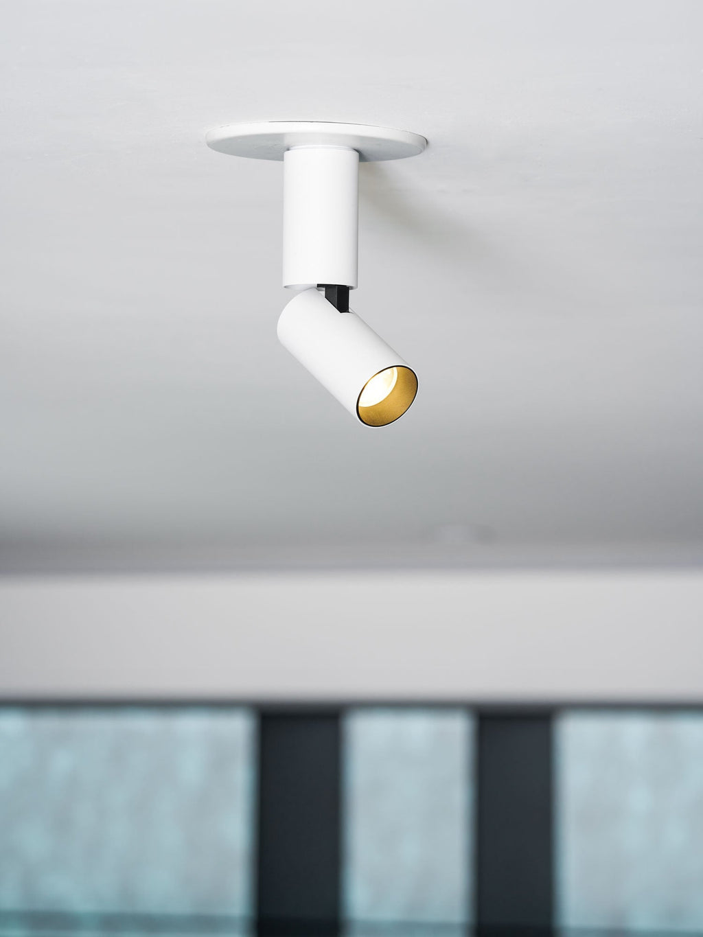 julian-adjustable-surface-downlight-anzaz--31