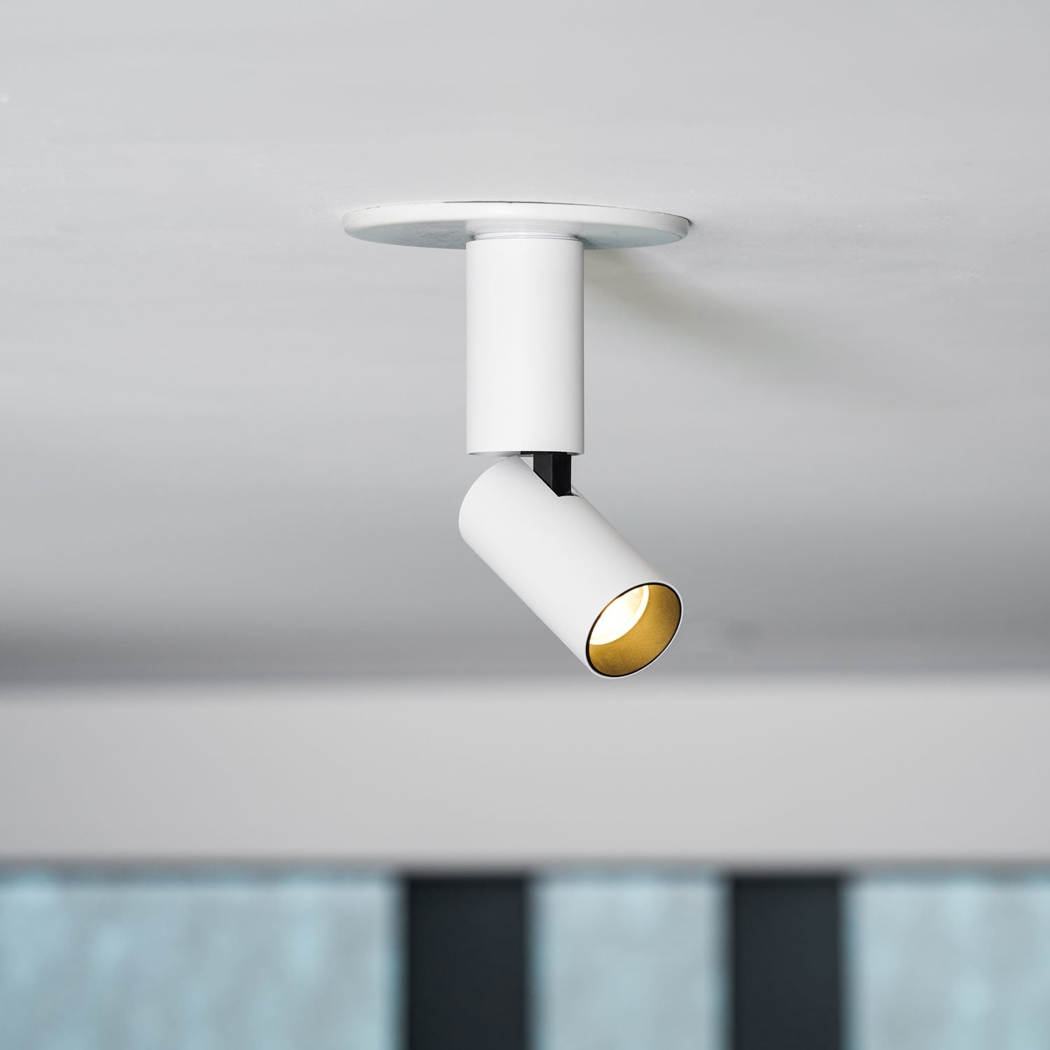 julian-adjustable-surface-downlight-anzaz--32