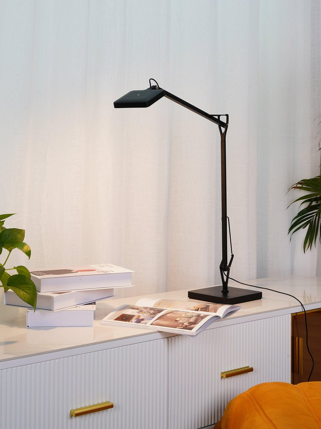 kelvin-edge-table-lamp-anzaz--6