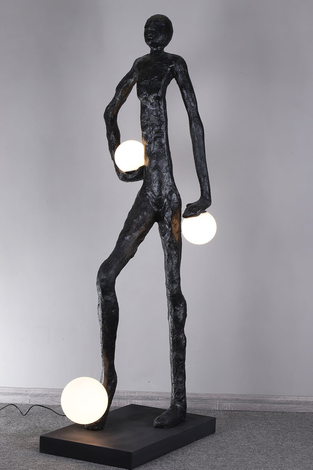 kicking-ball-sculpture-character-floor-lamp-anzaz--20