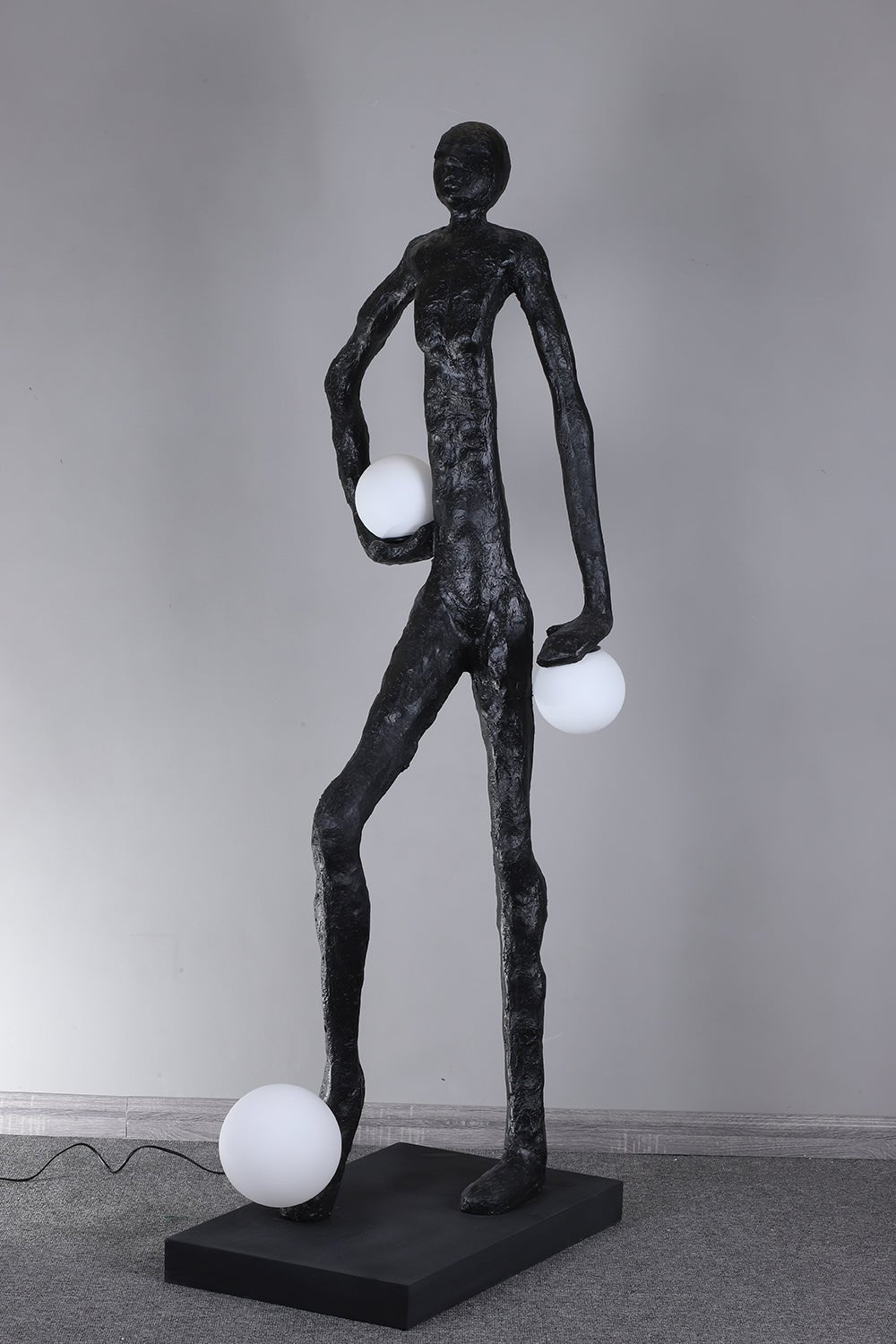 kicking-ball-sculpture-character-floor-lamp-anzaz--21