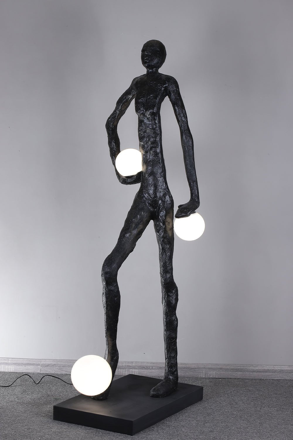 kicking-ball-sculpture-character-floor-lamp-anzaz--22