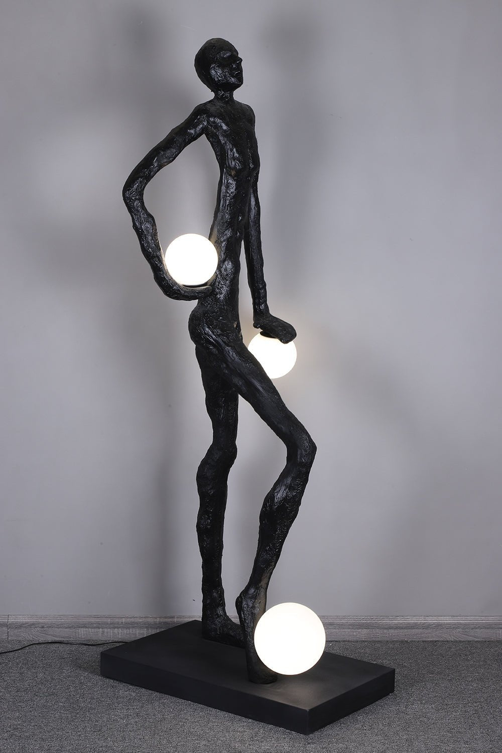 kicking-ball-sculpture-character-floor-lamp-anzaz--24