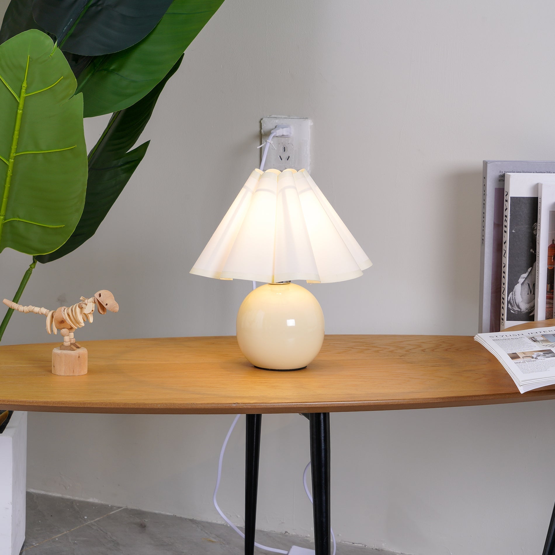 kicsi-knife-pleat-table-lamp-anzaz-Yellow-8