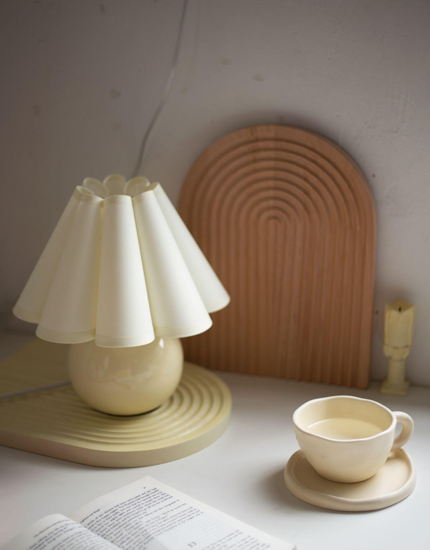 kicsi-knife-pleat-table-lamp-anzaz--32