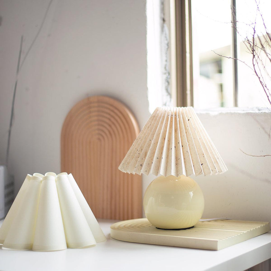 kicsi-knife-pleat-table-lamp-anzaz-Yellow-5