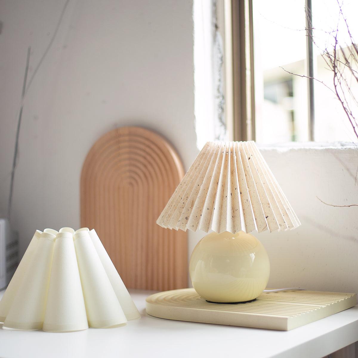 kicsi-knife-pleat-table-lamp-anzaz-Yellow-5