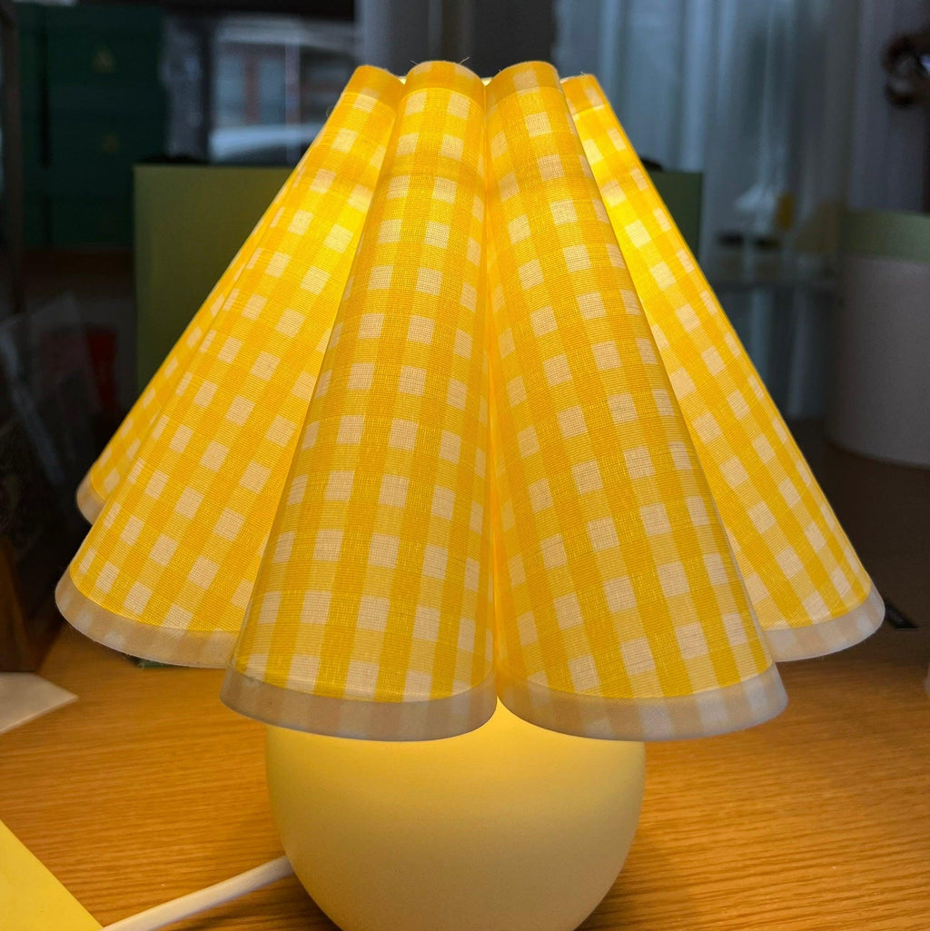 kicsi-knife-pleat-table-lamp-anzaz--33