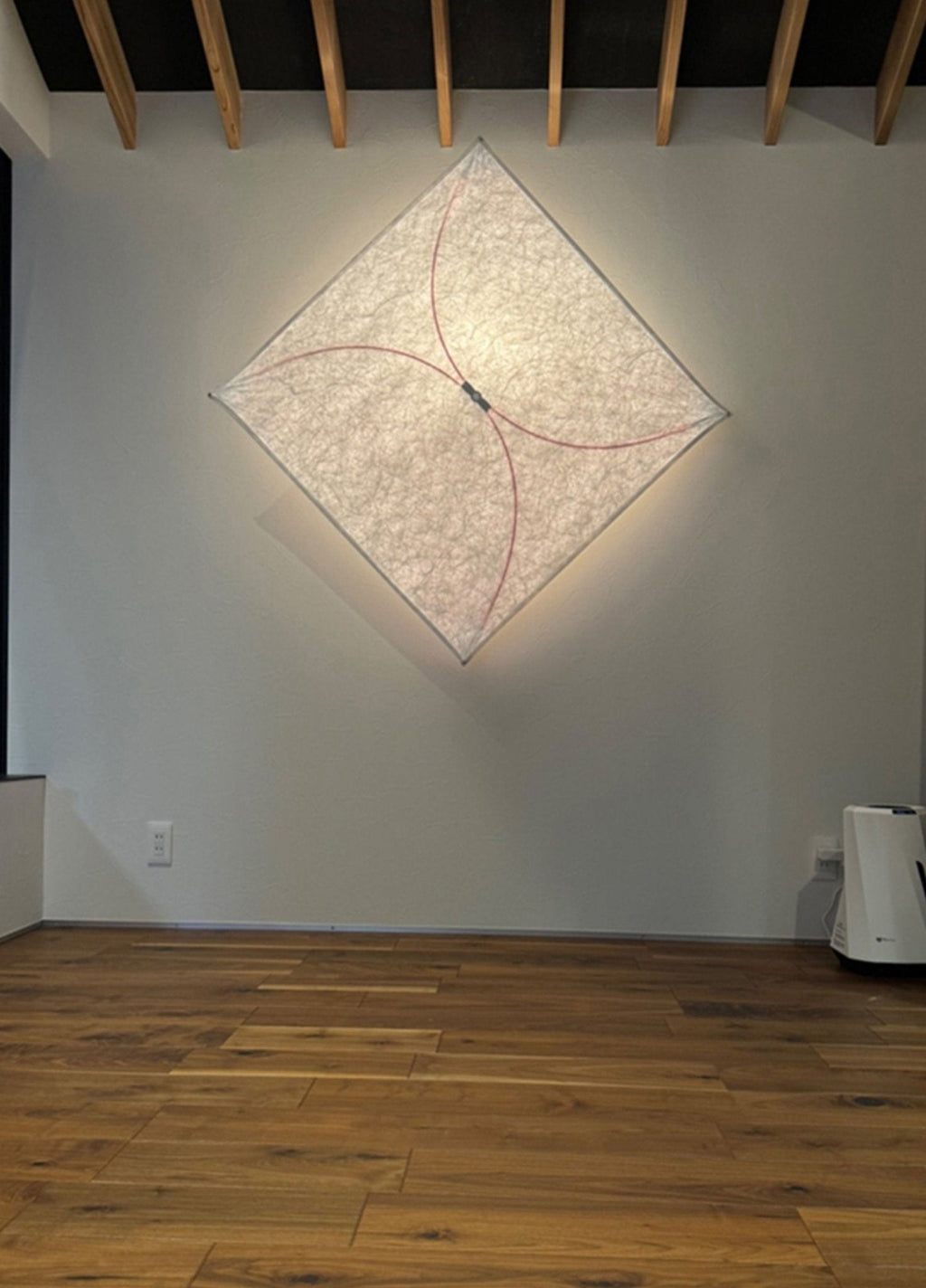 kite-shaped-paper-wall-lamp-anzaz-White-7