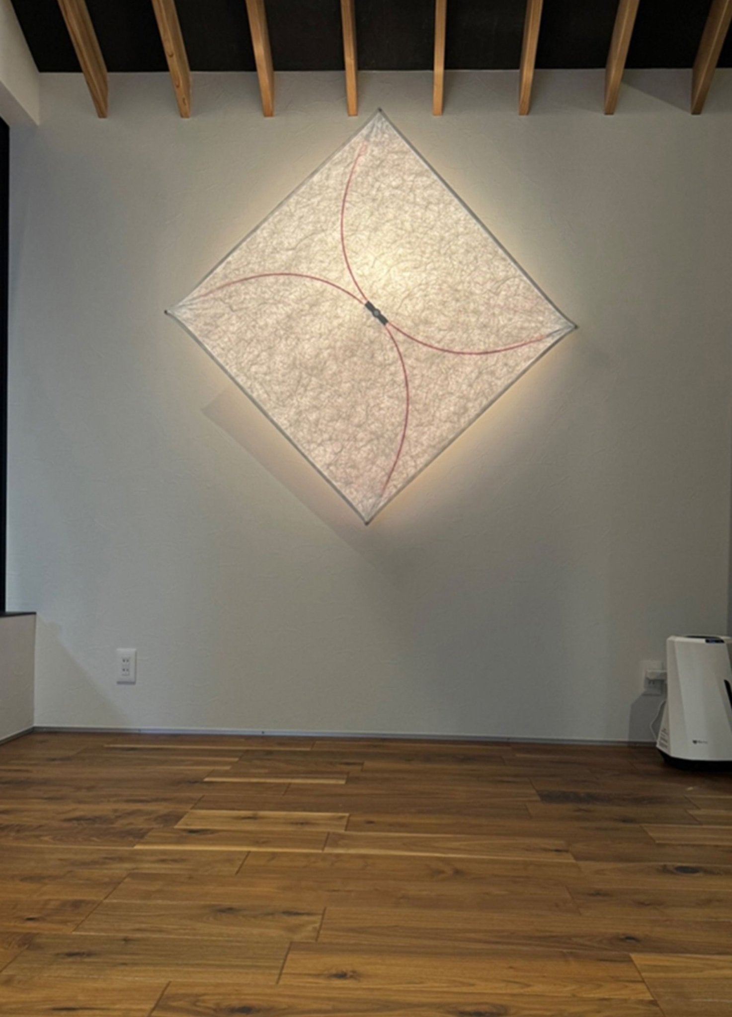 kite-shaped-paper-wall-lamp-anzaz-White-7