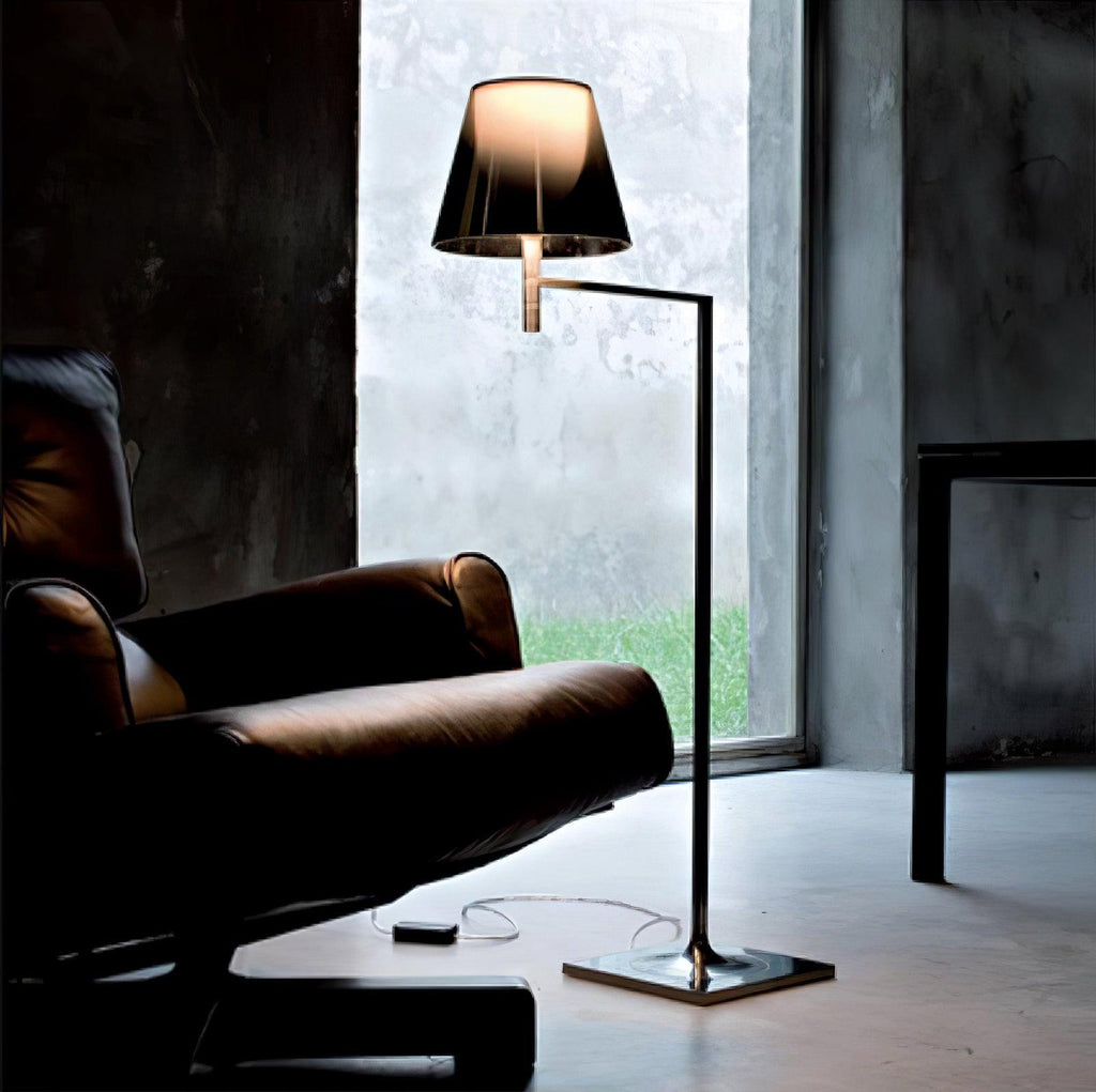 chrome-prism-bending-floor-light-anzaz-Chrome & Clear-3