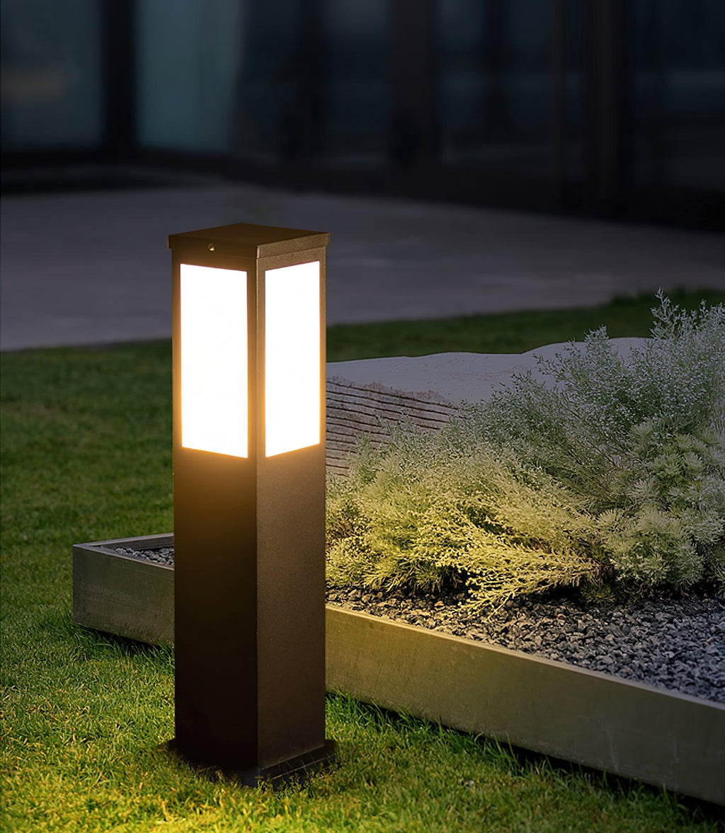 kuzco-bollard-outdoor-light-anzaz--23