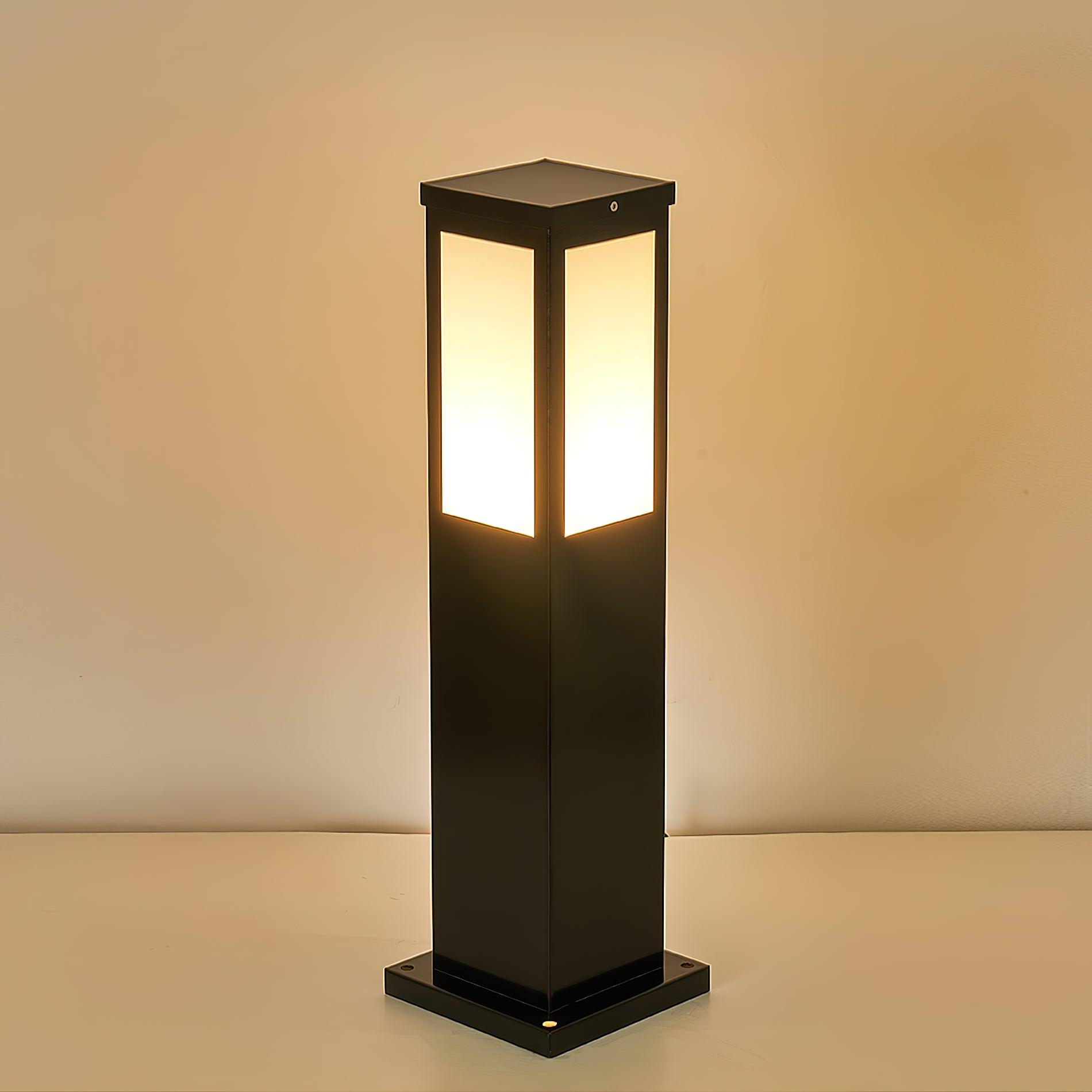 kuzco-bollard-outdoor-light-anzaz--26