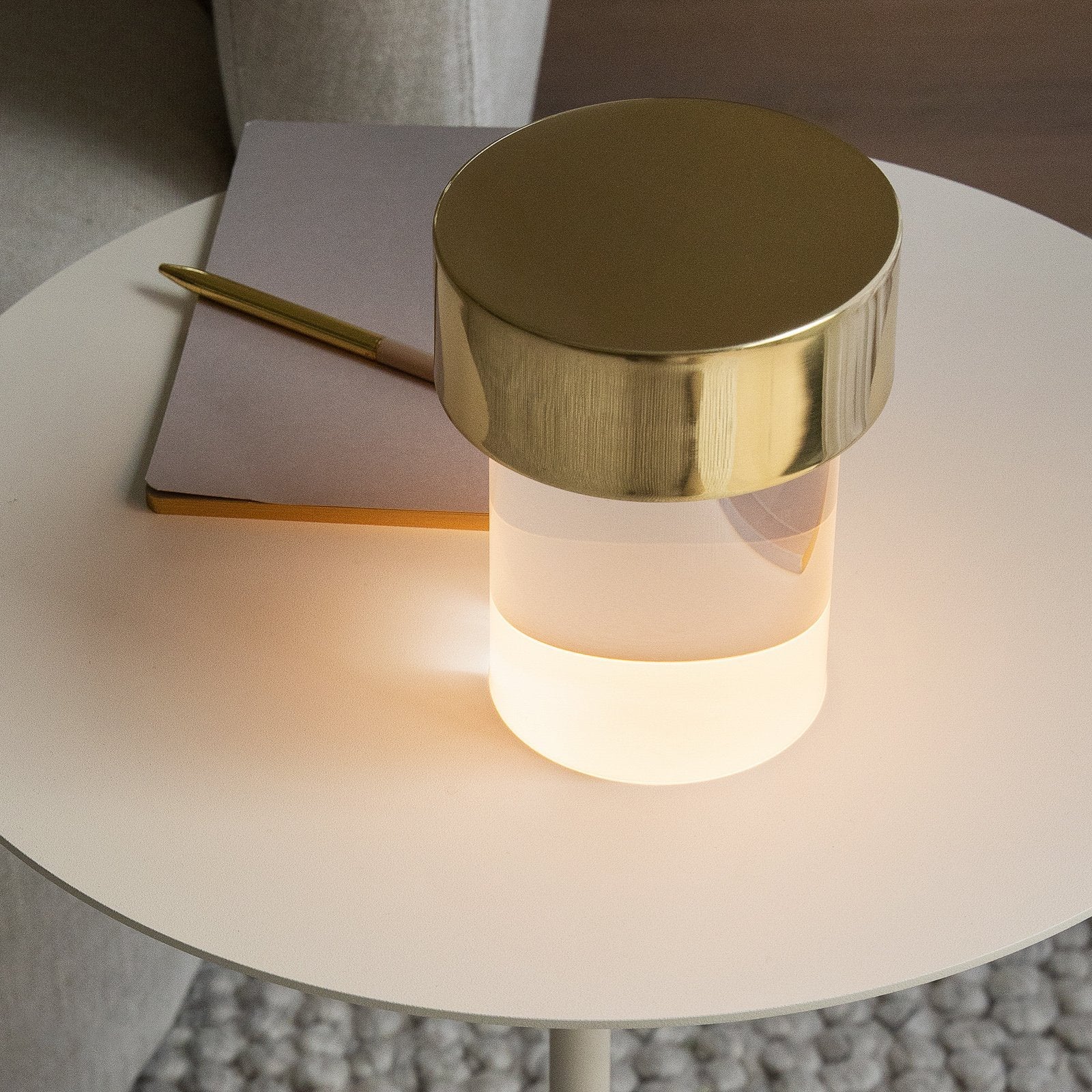 last-order-portable-table-lamp-anzaz-Rose gold & Clear-3