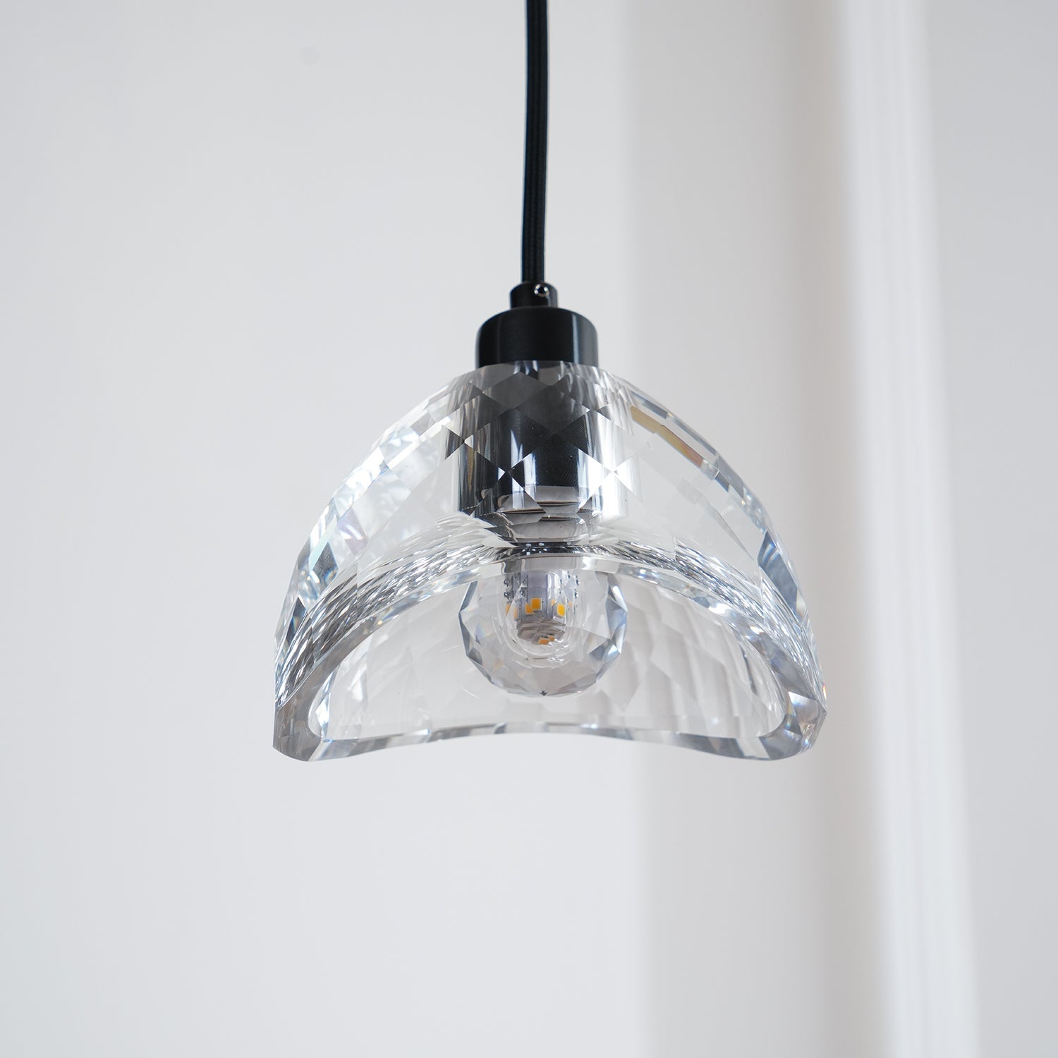 latham-glass-pendant-lamp-anzaz--9