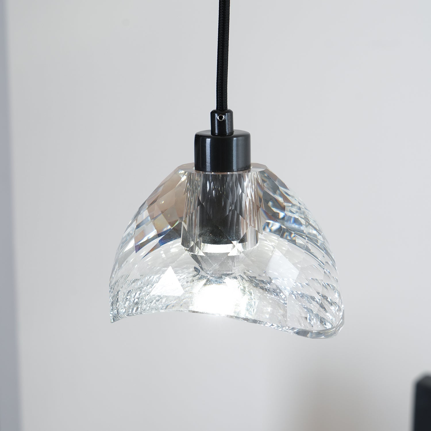 latham-glass-pendant-lamp-anzaz--28