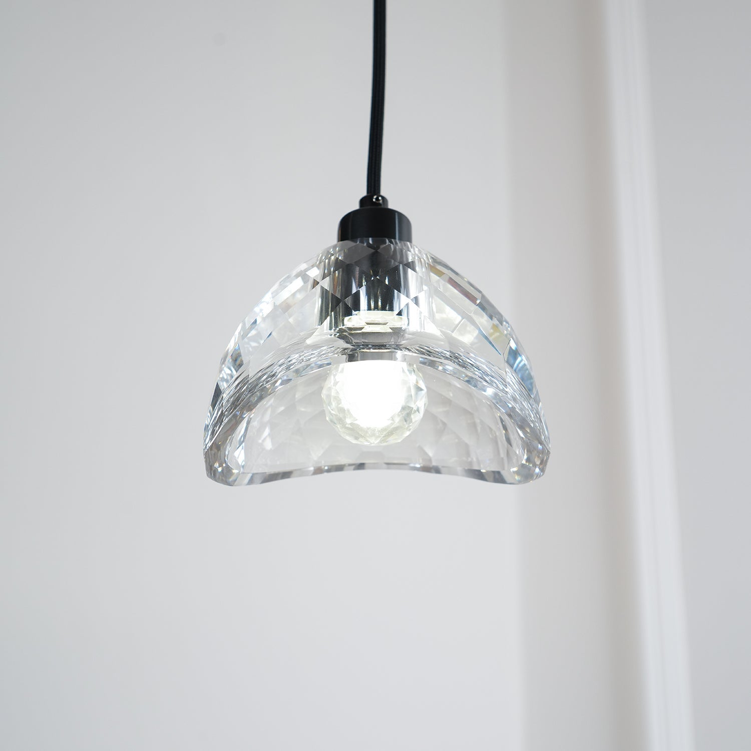 latham-glass-pendant-lamp-anzaz-Gold-4