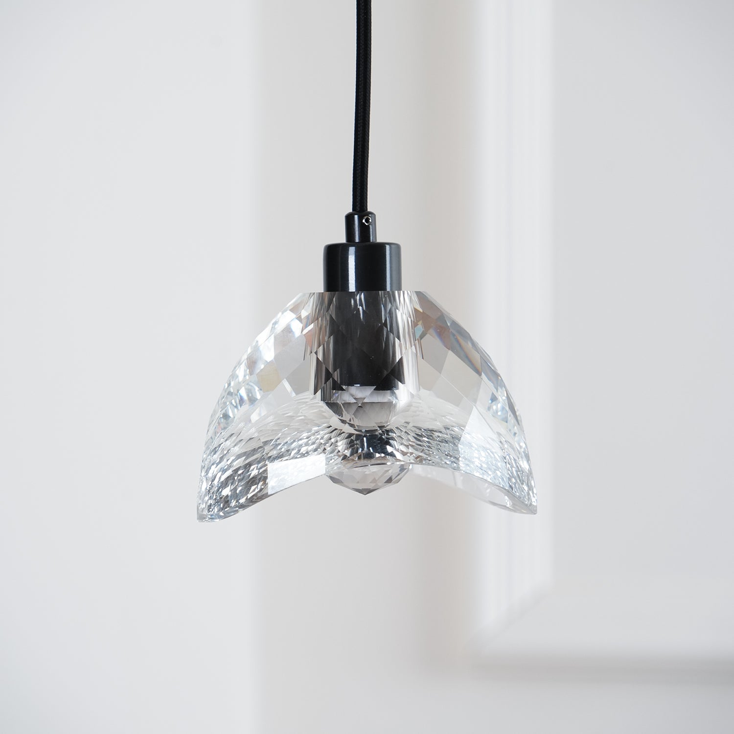 latham-glass-pendant-lamp-anzaz--6
