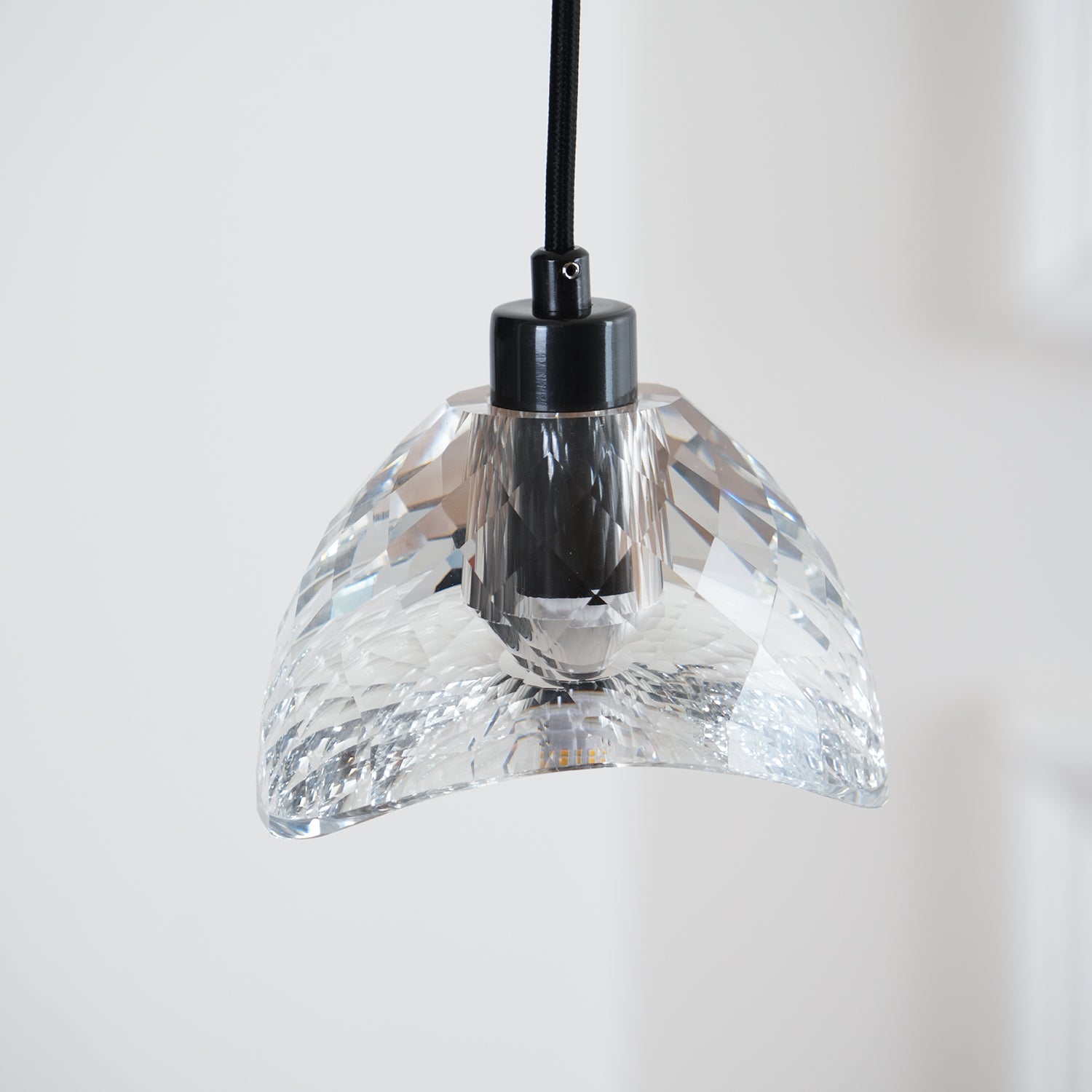 latham-glass-pendant-lamp-anzaz--31