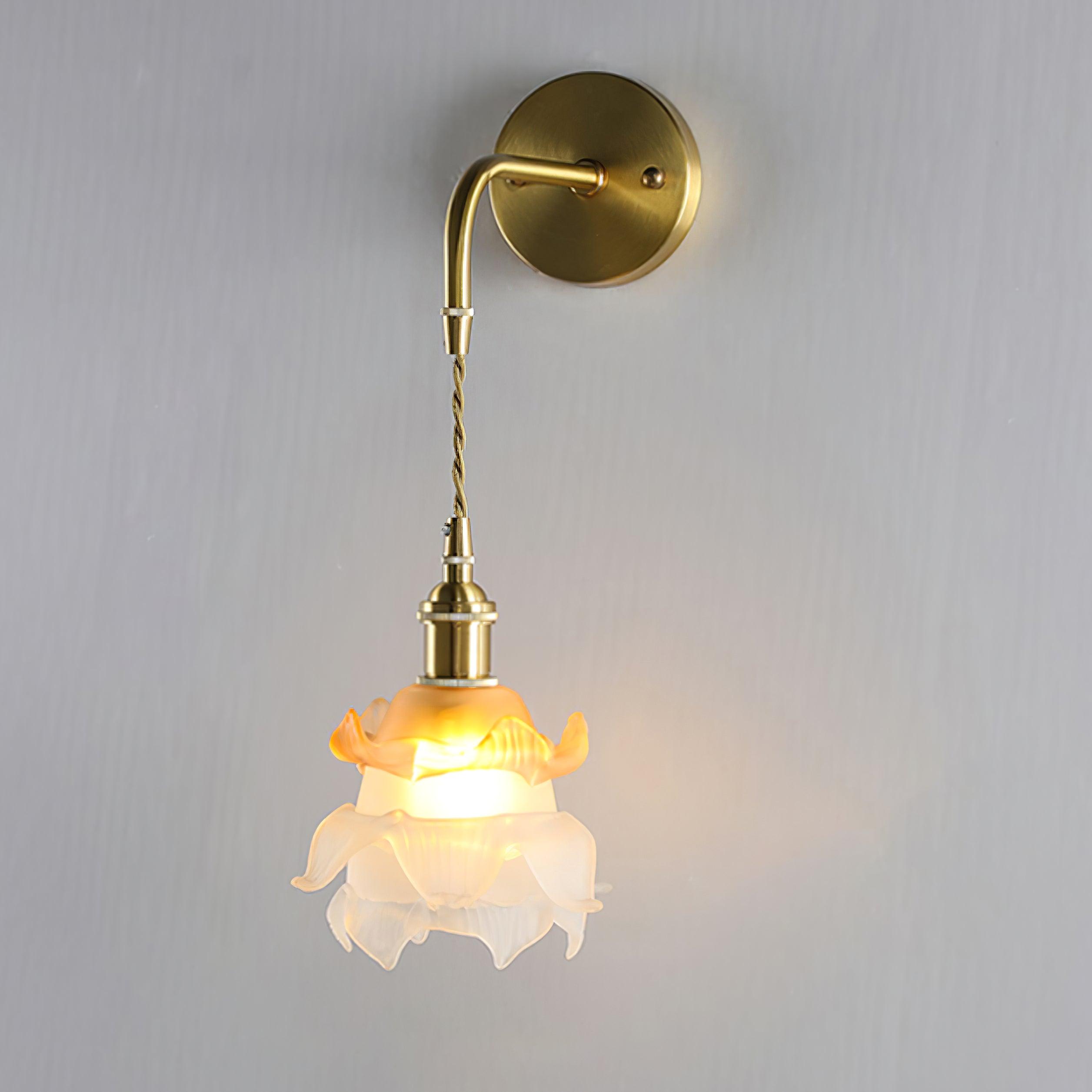 laura-brass-wall-lamp-anzaz--4