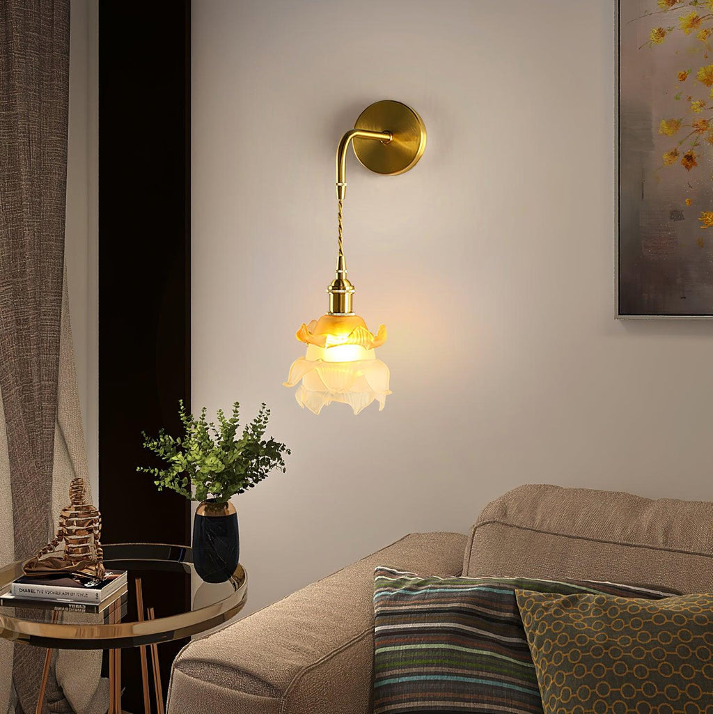 laura-brass-wall-lamp-anzaz--5