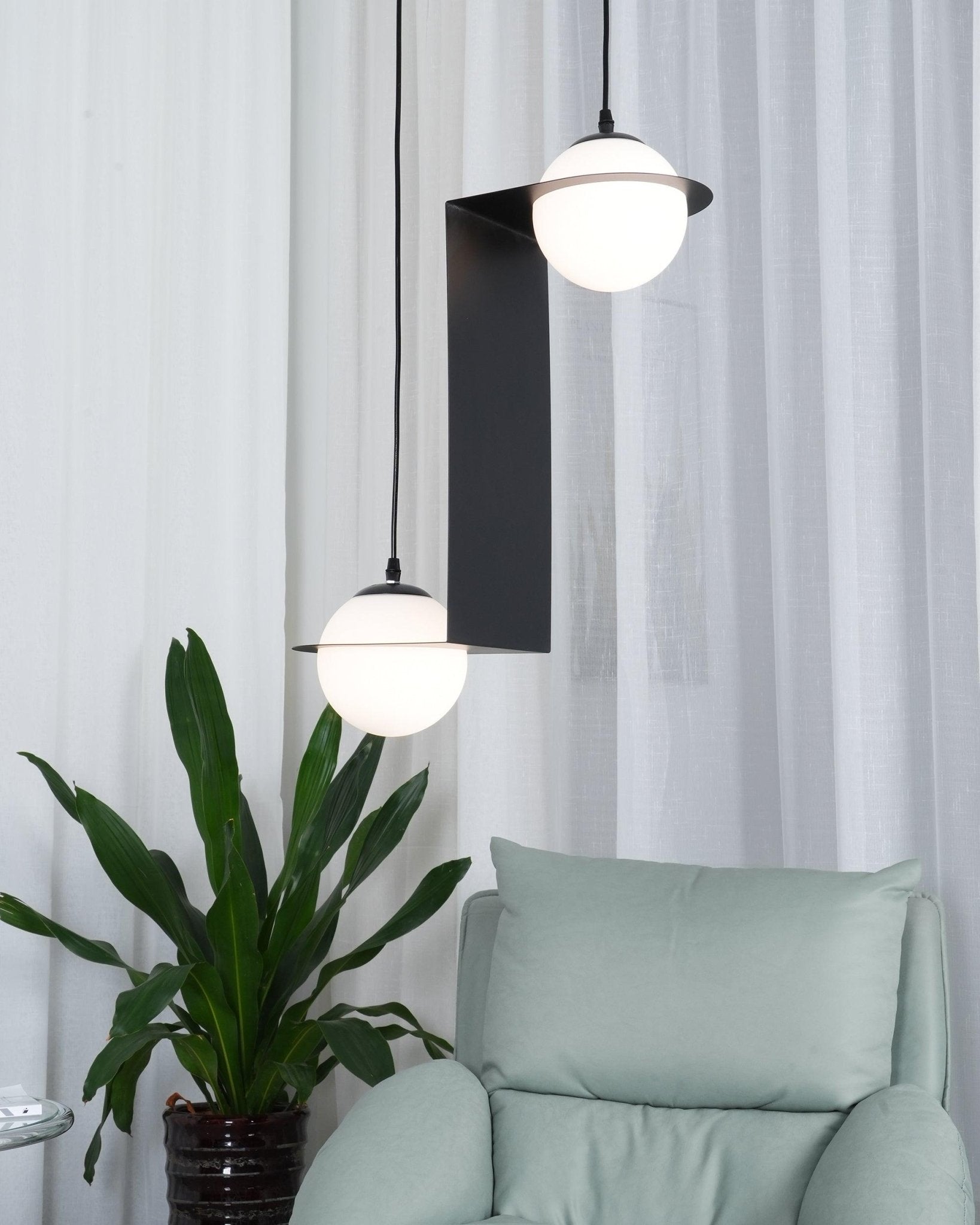 black-glass-pendant-lamp-anzaz--13