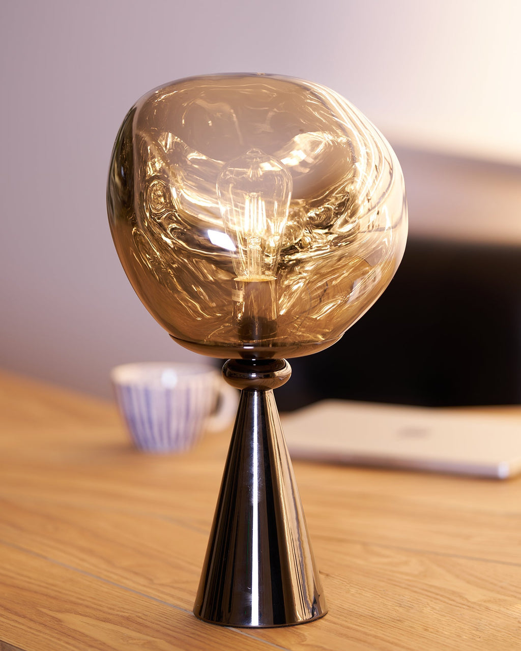 lava-cone-table-lamp-anzaz--55