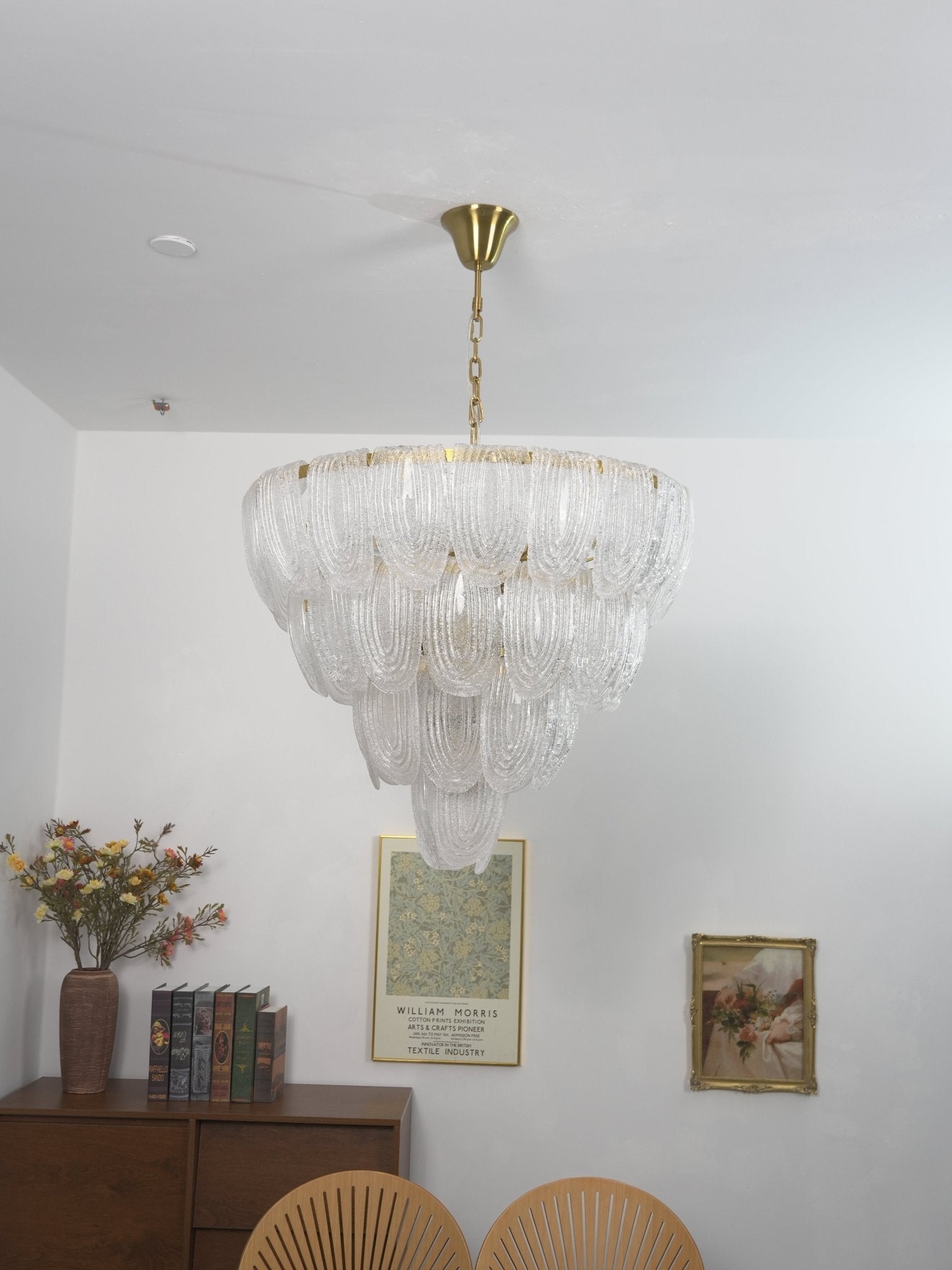 layered-glass-petal-chandelier-anzaz--8