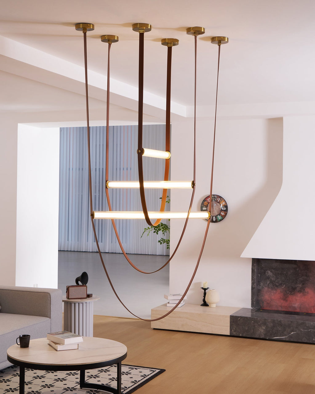 tracer-belt-pendant-lamp-anzaz-Gold canopy plate & Black leather-64