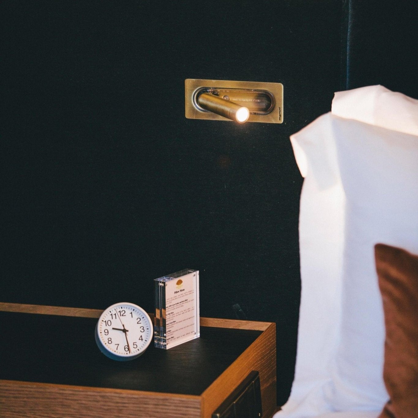 omnilux-reading-lamp-anzaz--19