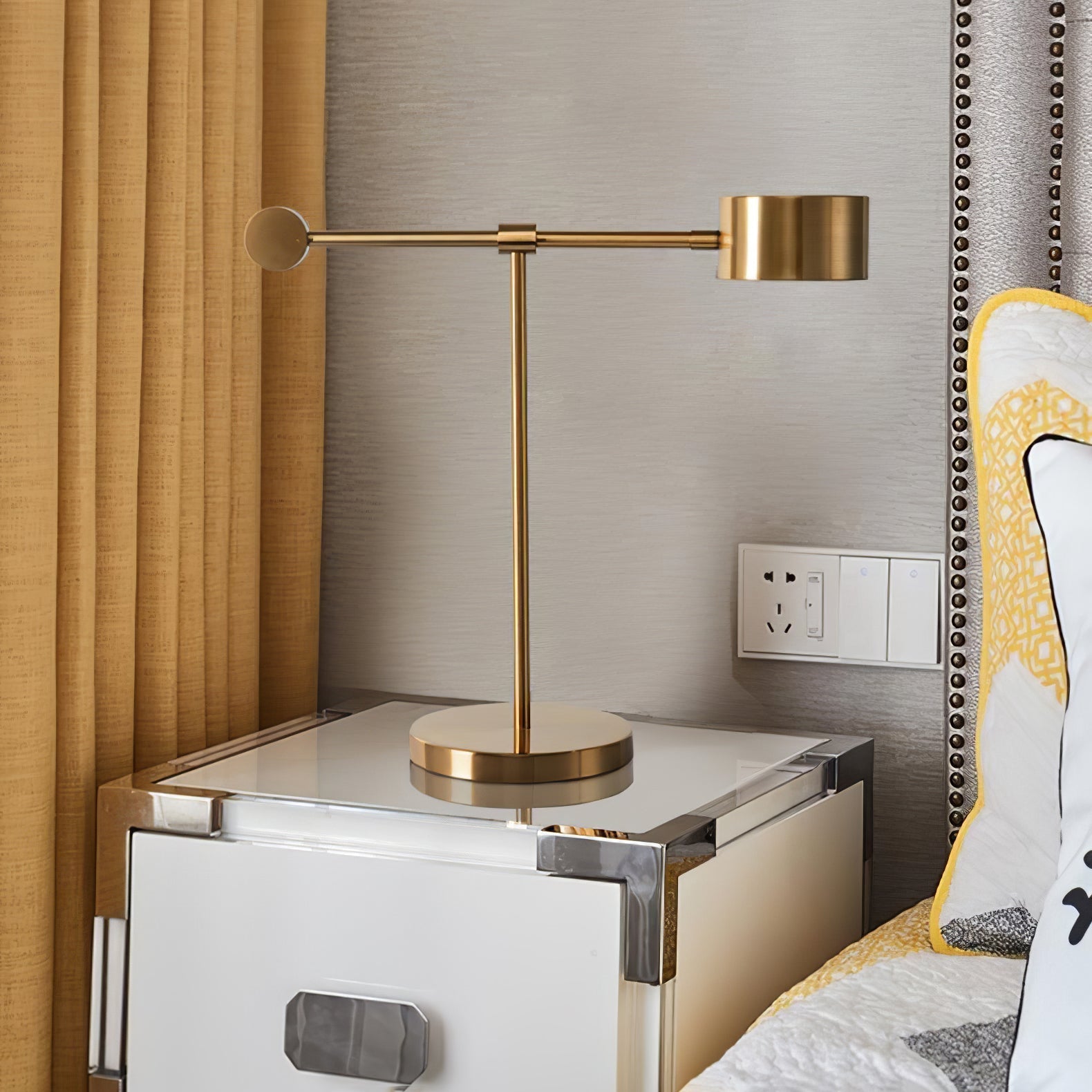 lever-office-table-light-anzaz-Gold-3