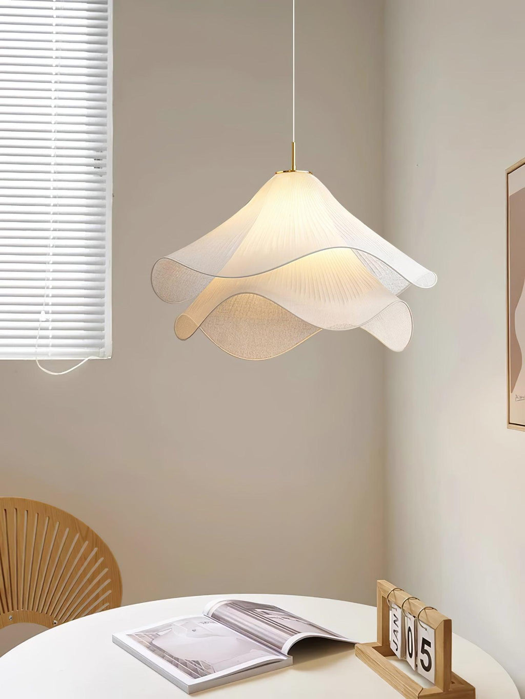ethereal-bloom-plug-in-pendant-light-anzaz-Gold & White-15
