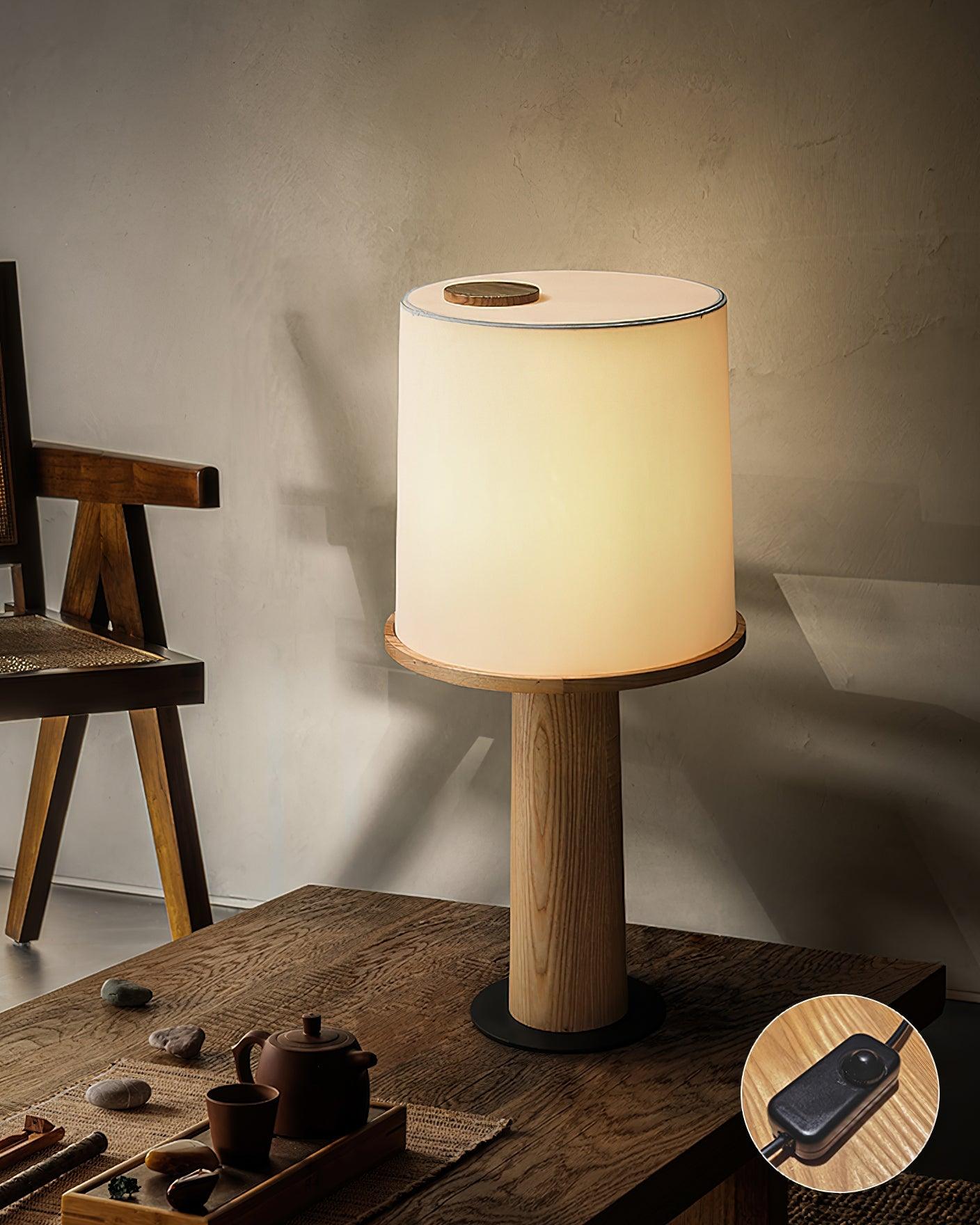 light-and-shadow-bottle-table-lamp-anzaz-Black-11