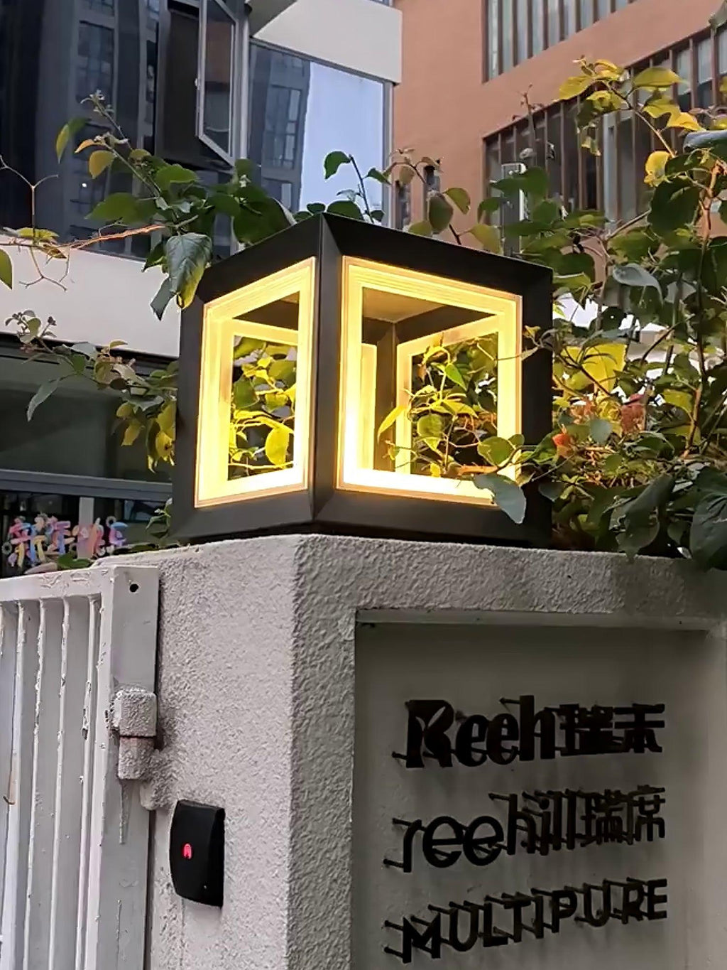 light-cube-outdoor-post-light-anzaz-Model B: Solar-Powered Version-12