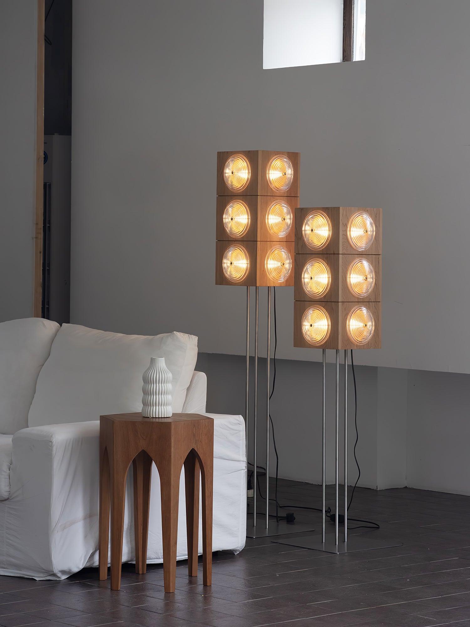 cinematic-lightbox-camera-floor-lamp-anzaz--15